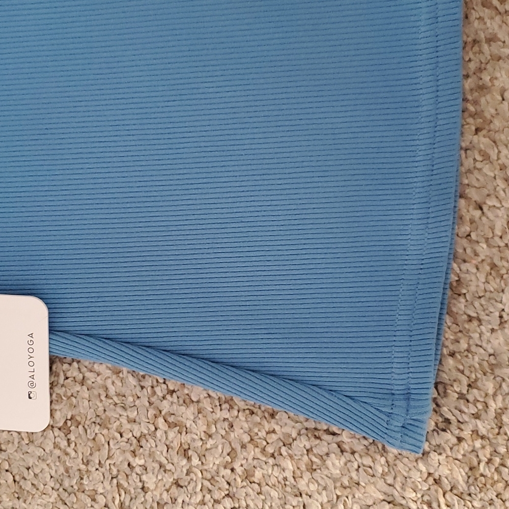 NWT Alo Yoga Elevate Tank - Picture 7 of 10